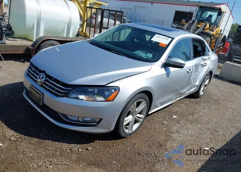 2014 Volkswagen Passat 2.0L Tdi Sel Premium z USA, uszkodzony, nr VIN 1VWCN7A36EC047343
